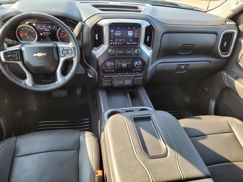 Used 2021 Chevrolet Silverado 1500 LTZ w/ Technology Package AWD/4WD image 17