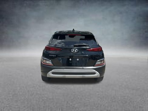 Used 2023 Hyundai Kona SE w/ Cargo Package FWD image 4