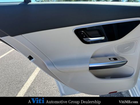 Certified 2022 Mercedes-Benz C 300 4MATIC Sedan image 19