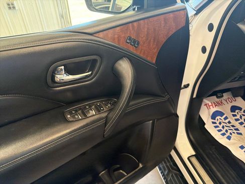 Used 2019 INFINITI QX80 Luxe RWD image 11
