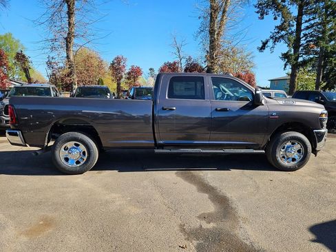 New 2026 RAM 3500 Tradesman AWD/4WD image 8