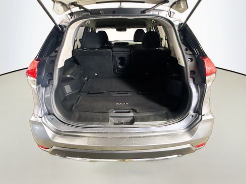 Used 2017 Nissan Rogue S FWD image 34