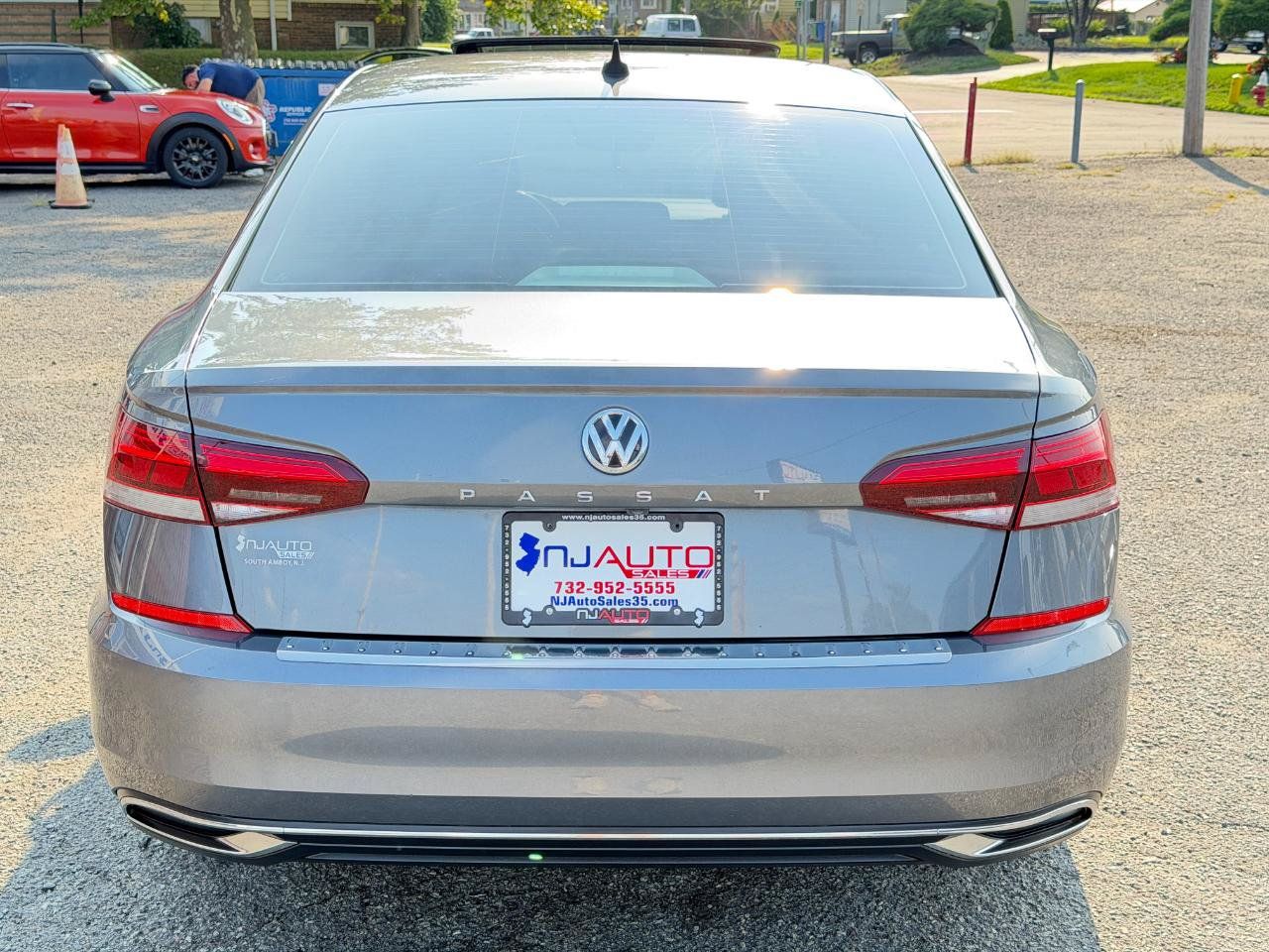 Used 2022 Volkswagen Passat 2.0T SE FWD image 5