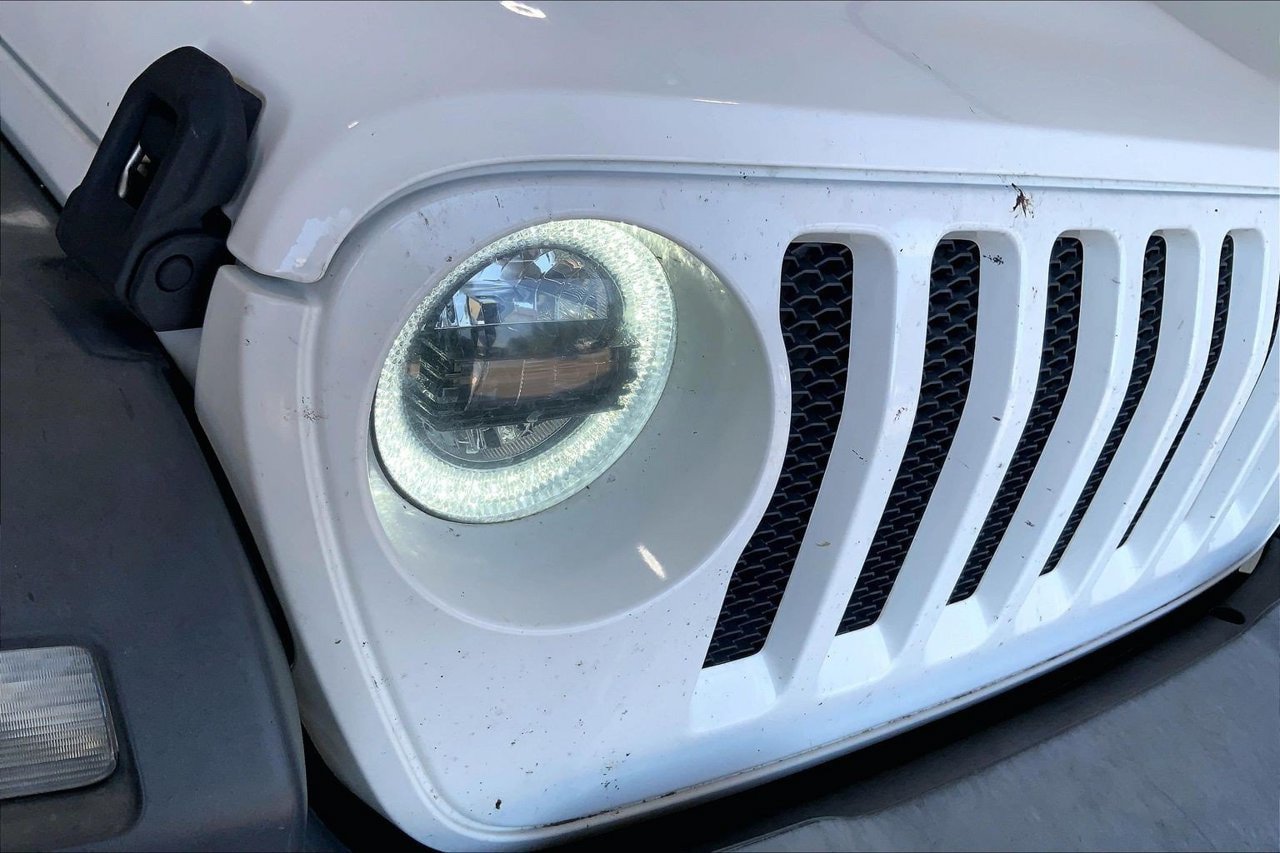 Used 2018 Jeep Wrangler Unlimited Sport S AWD/4WD image 12