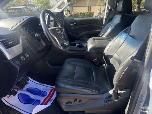 Used 2016 GMC Yukon SLT image 19