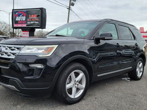 Used 2018 Ford Explorer XLT w/ Equipment Group 201A image 1