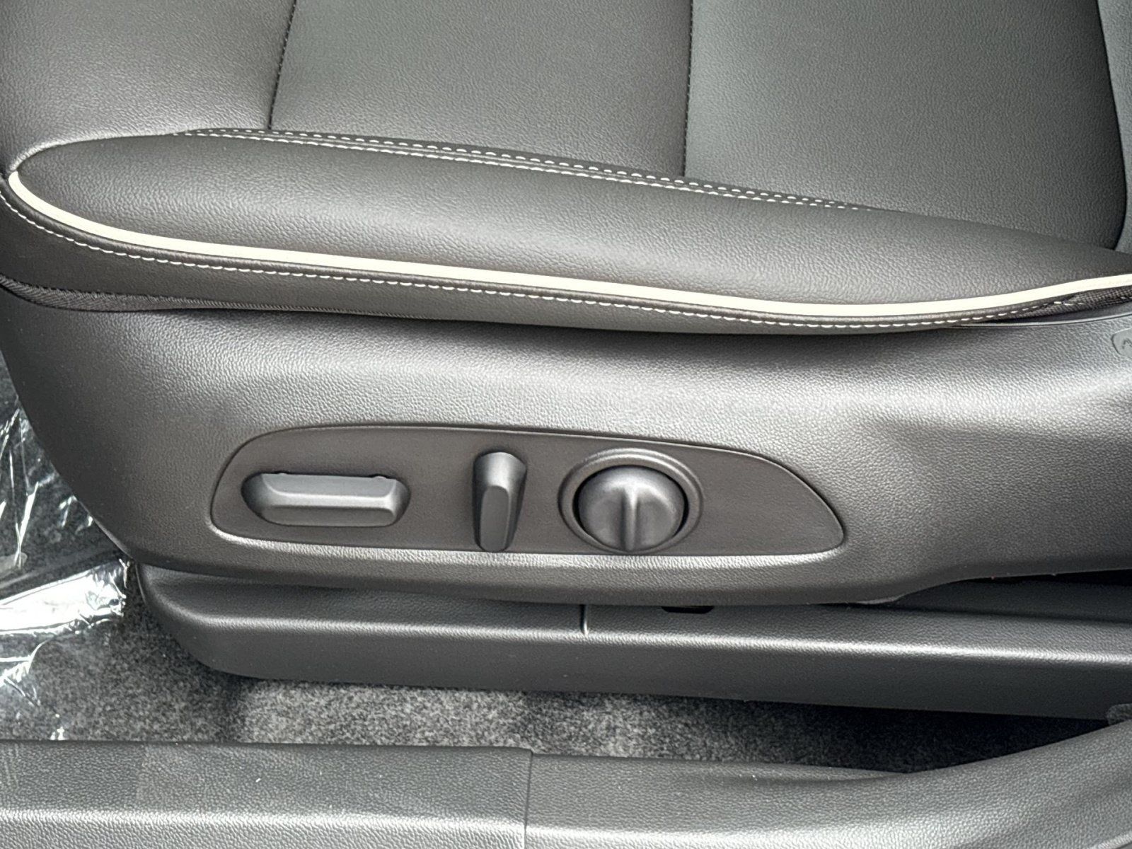 New 2026 Buick Envista Sport Touring w/ Studio Series FWD image 14