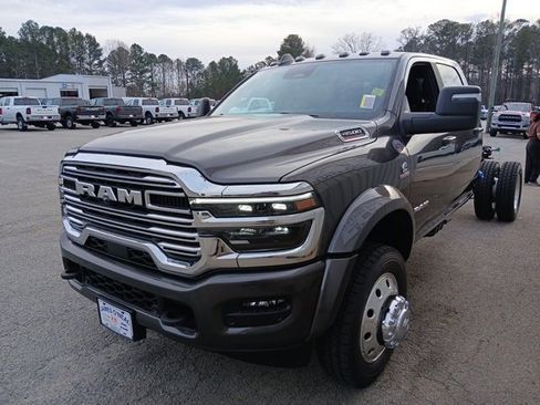 New 2026 RAM 4500 Laramie w/ Laramie Trim Package image 9