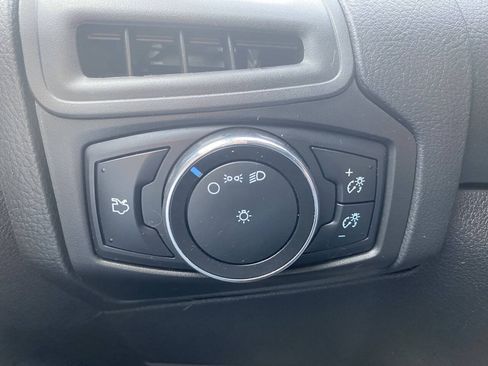 Used 2014 Ford Focus S FWD image 30