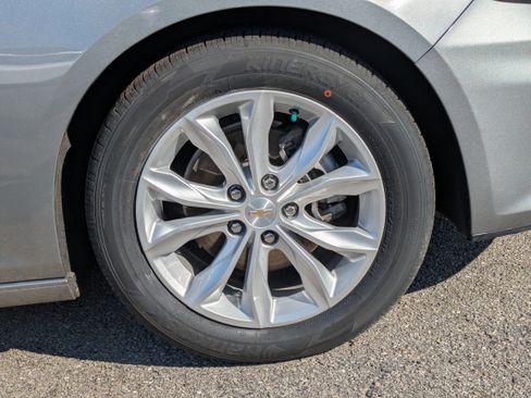 Used 2024 Chevrolet Malibu LT image 11