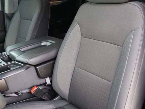 Used 2025 Chevrolet Silverado 1500 Custom image 14