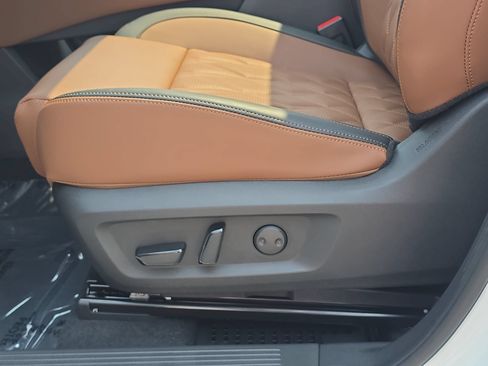 New 2026 Nissan Rogue Platinum w/ Platinum Premium Package AWD/4WD image 28