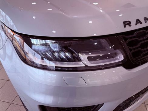 Used 2021 Land Rover Range Rover Sport HST image 19