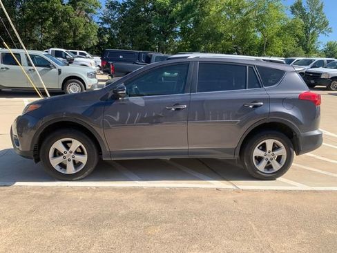 Used 2013 Toyota RAV4 XLE FWD image 1