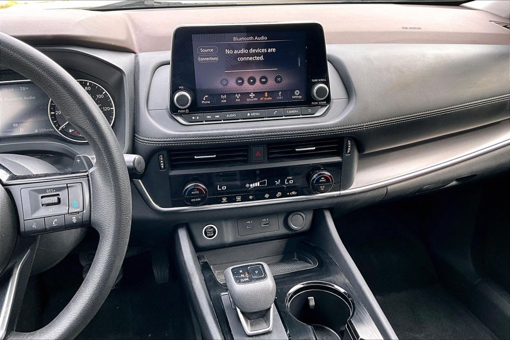 Used 2023 Nissan Rogue SV FWD image 8