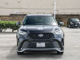 Used 2023 Toyota Highlander XSE video 2