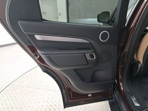 New 2026 Land Rover Discovery Limited Edition AWD/4WD image 28