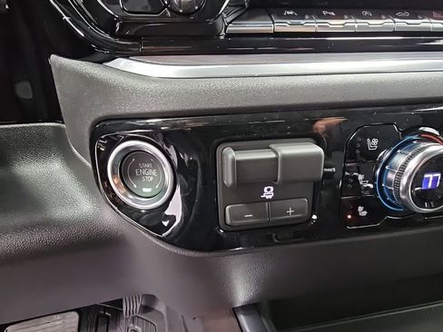 New 2026 GMC Sierra 1500 SLT w/ SLT Premium Plus Package image 23