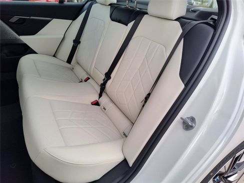 New 2026 BMW 530i w/ Premium Package RWD image 14