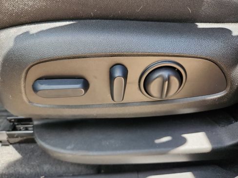 Used 2024 Chevrolet Equinox LT w/ LPO, Floor Liner Package FWD image 14