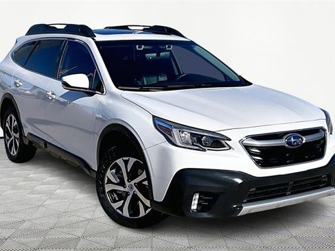 Used 2022 Subaru Outback Limited image 11
