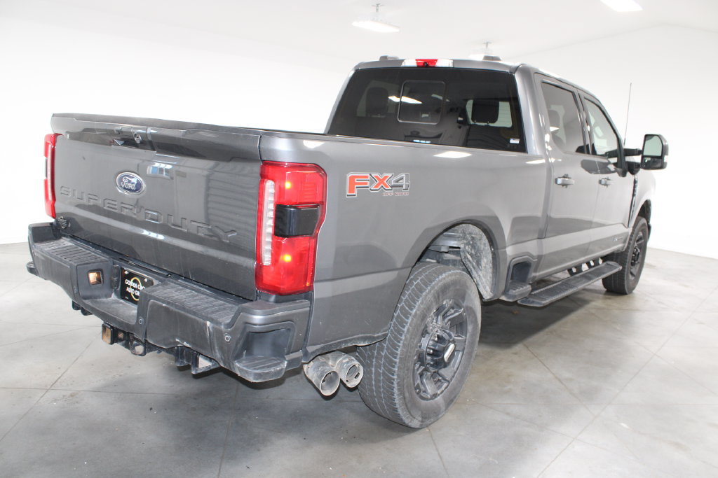 Used 2023 Ford F250 Lariat w/ Sport Appearance Package AWD/4WD image 9