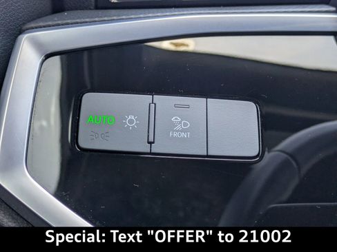 Certified 2022 Audi Q3 2.0T Premium Plus w/ Premium Plus Package image 28