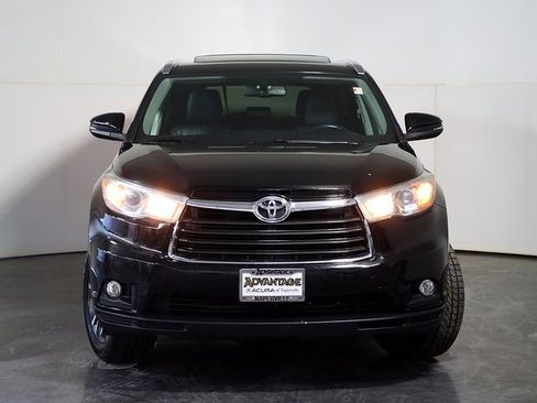Used 2016 Toyota Highlander XLE image 9