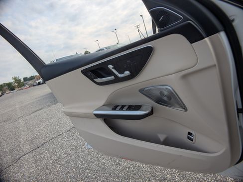 Used 2023 Mercedes-Benz C 300 4MATIC Sedan w/ Exclusive Trim Package image 23