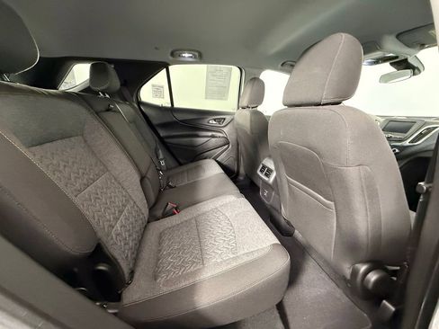 Used 2023 Chevrolet Equinox LT AWD/4WD image 16