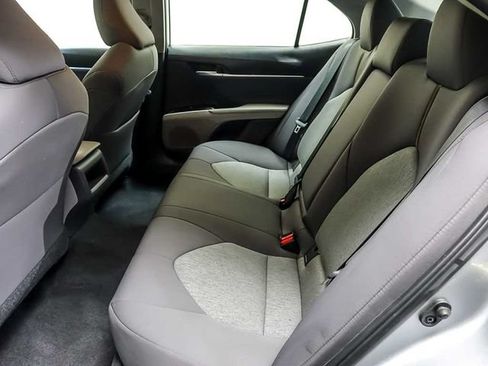 Used 2020 Toyota Camry LE w/ Convenience Package FWD image 10