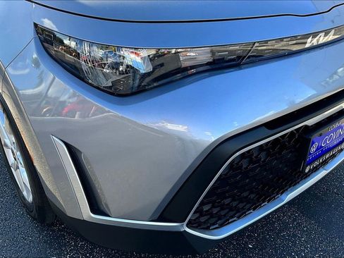 Used 2025 Kia Soul LX w/ LX Technology Package FWD image 29