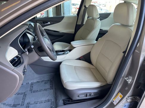 Used 2024 Chevrolet Malibu LT image 36