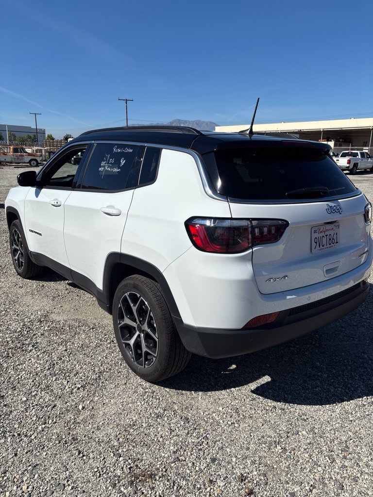 Used 2026 Jeep Compass Limited AWD/4WD image 5