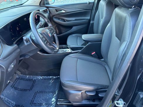 Used 2025 Buick Encore GX Preferred image 23