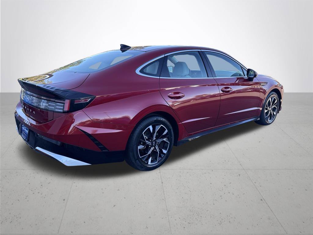 Used 2024 Hyundai Sonata SEL FWD image 6