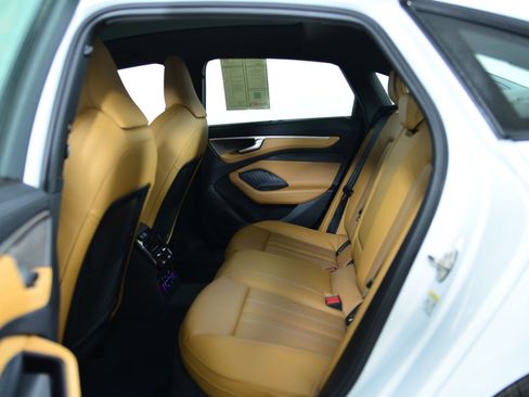 New 2026 Audi A6 Premium Plus AWD/4WD image 11