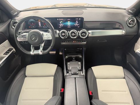 Used 2021 Mercedes-Benz GLB 35 AMG 4MATIC image 9