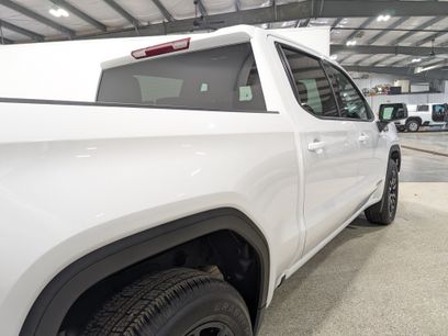 Used 2025 GMC Sierra 1500 Elevation