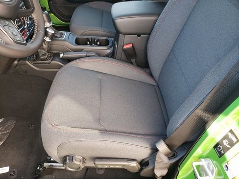 New 2026 Jeep Gladiator Rubicon w/ Safety Group image 10