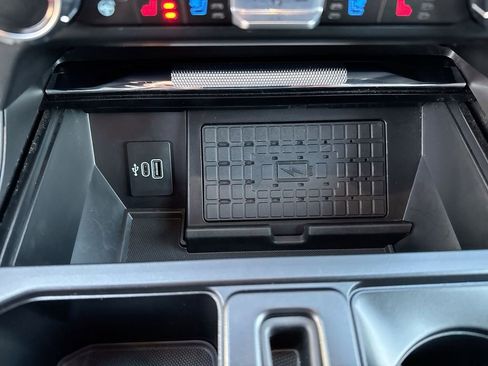 Used 2025 Ford F150 Lariat w/ Equipment Group 502A High image 40