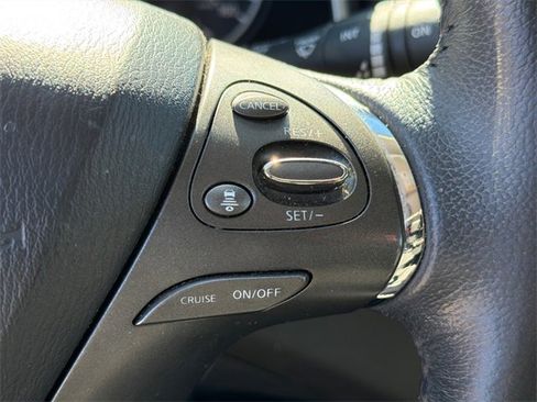 Used 2022 Nissan Murano SV image 25