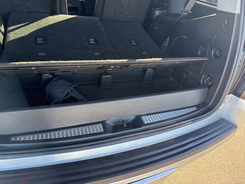 Used 2019 Cadillac Escalade 4WD image 36