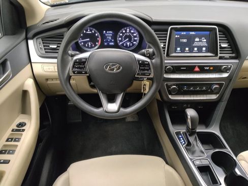Used 2018 Hyundai Sonata SE FWD image 22