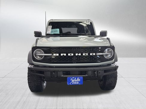 Used 2022 Ford Bronco Wildtrak image 2