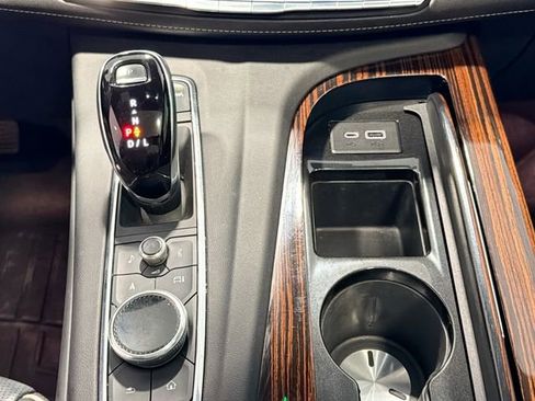 Used 2023 Cadillac Escalade ESV Premium Luxury image 15