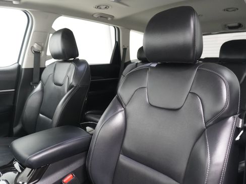 Used 2020 Kia Telluride S FWD image 11