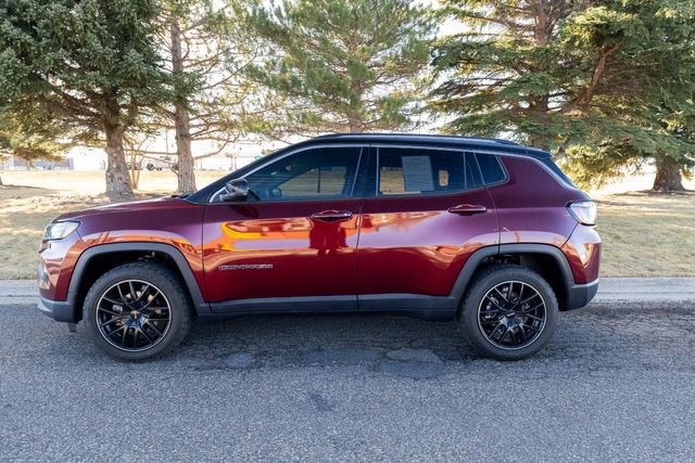 Used 2022 Jeep Compass Limited AWD/4WD image 8
