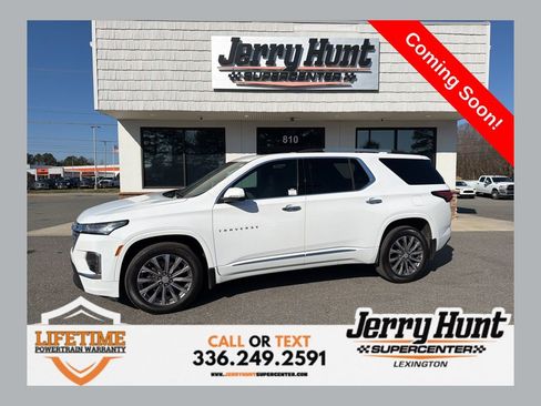 Used 2023 Chevrolet Traverse Premier image 1