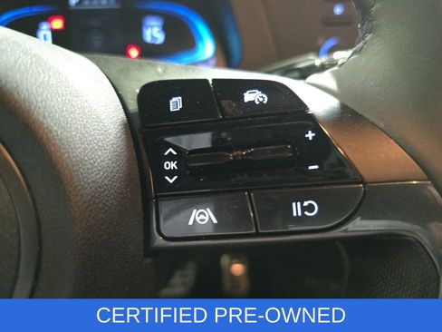 Certified 2025 Hyundai Elantra Sport image 18